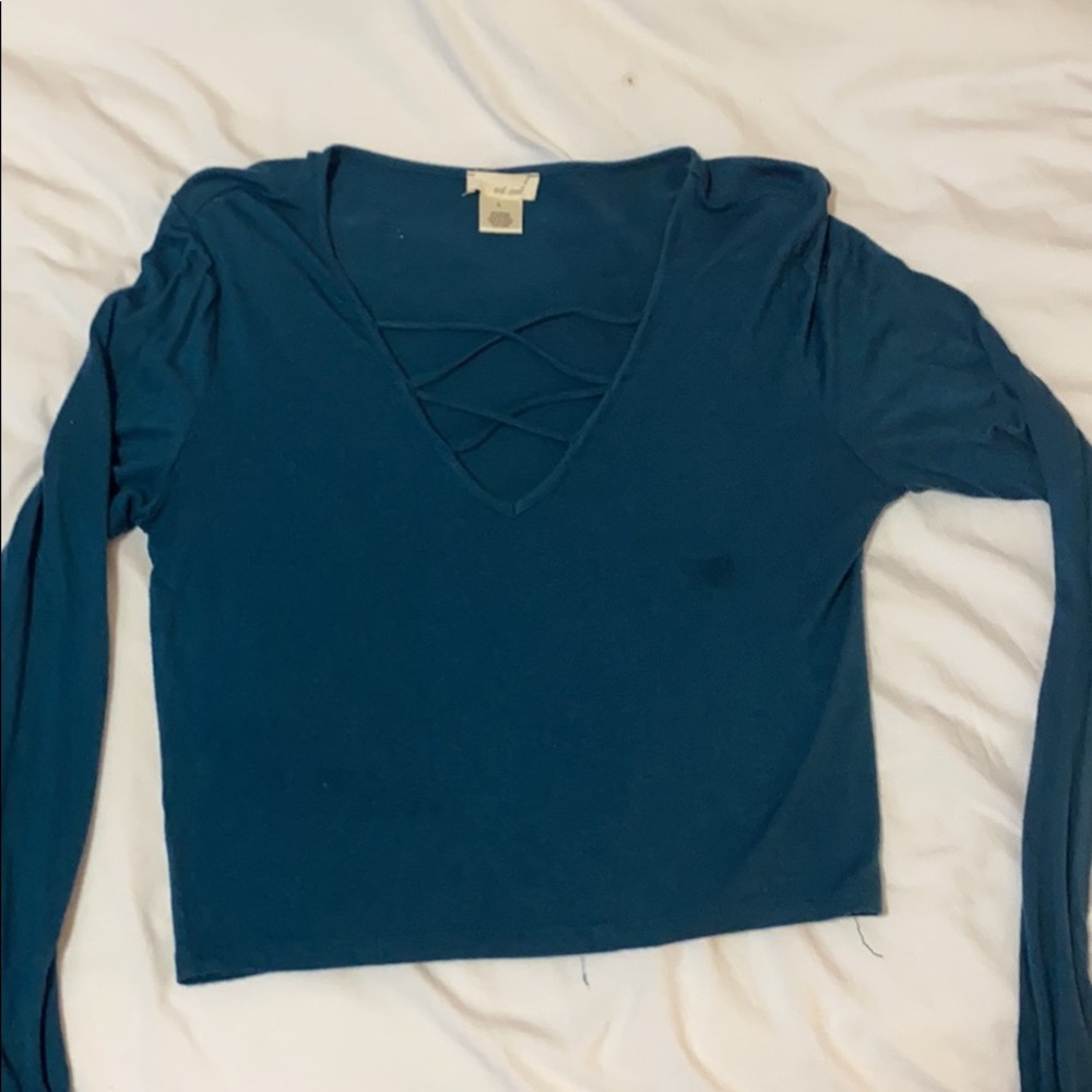 Long sleeve crop top